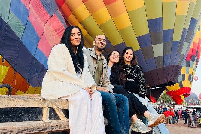 Teotihuacán in a hot air balloon with Transportation from CDMX - The flight: about 40 minutes in the air over pyramids and balloons