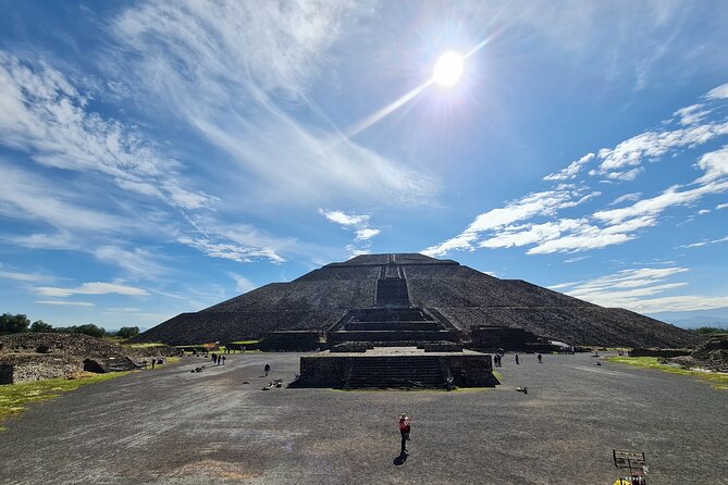 Teotihuacan Private Tour - Basilica de Santa Maria de Guadalupe: Meaning and Timing
