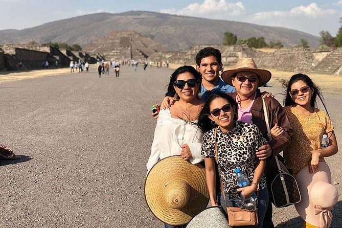 Teotihuacan Pyramid and Basilica Day Tour from CDMX - Craft culture stop: obsidian, maguey, and tequila tasting