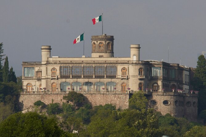 Teotihuacan Pyramids and Mexico City Tour - Angel of Independence on Paseo de la Reforma: the landmark break in the middle