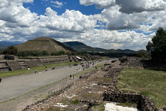 Teotihuacán Pyramids Private Tour From Mexico City - Palace of the Quetzal Butterfly and Temple of the Feathered Serpent (When Time Allows)