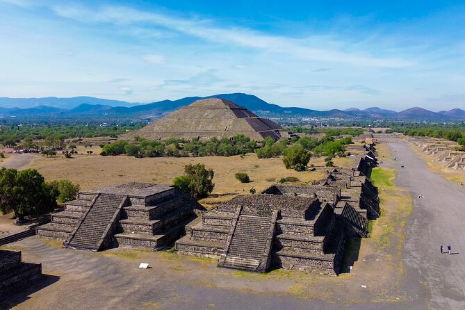 Teotihuacan Pyramids Skip-the-line Ticket - Walking the Avenue of the Dead: Your Self-Paced Route