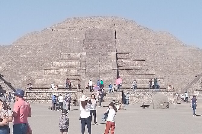 Teotihuacan Pyramids Tour with Pickup from your hotel in CDMX - Plaza de las Tres Culturas and Tlatelolco: the context stop you shouldn’t skip