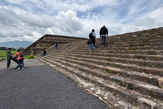 Teotihuacan Pyramids VIP Tour without Commercial Stops - Who This Teotihuacan VIP Tour Fits Best