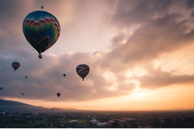 Teotihuacan Shared Hot Air Balloon Air Balloon Tour with Guide - Price and value: what $400 buys you (and what it doesn’t)