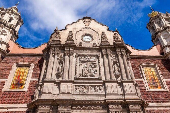 Teotihuacan, Shrine of Guadalupe & Tlatelolco - Basilica of Guadalupe: a pilgrimage site you’ll understand more after the stories