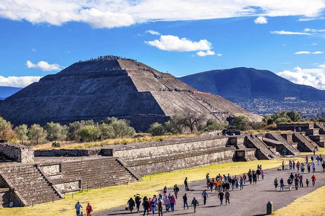TEOTIHUACAN with a certified local guide -PRIVATE & SHARED OPTION - Stop 1: Zona Arqueologica de Teotihuacan and the main monuments