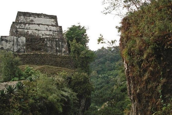 Tepoztlan Magico! - Stop 1: Tepoztlán Town Walk on the Tepozteco Slopes