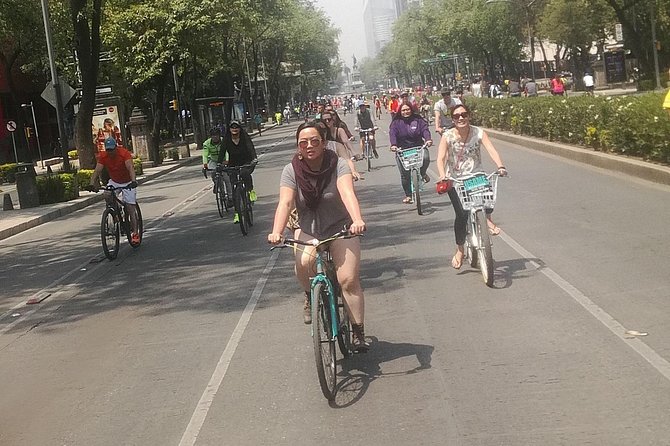 The best of Mexico City Bike Experience EXPRESS - Bosque de Chapultepec: Getting That Green Break in a Short Window