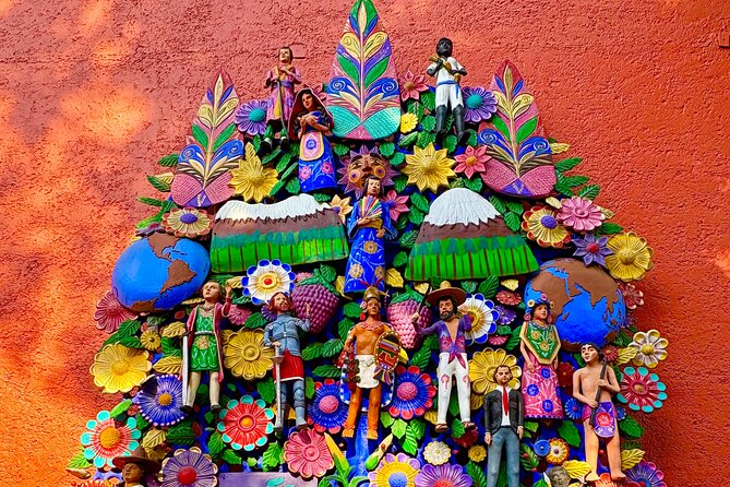the bohemian neighbourhood of Coyoacan - Stop 6: Fuente de los Coyotes, Centenario Park, and the street-food ritual