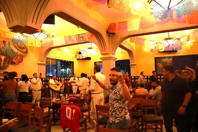 The Mexico City Pub Crawl: A real chilango night - Stop 3: Pulquería La Risa for pulque, dancing, and quick friendships