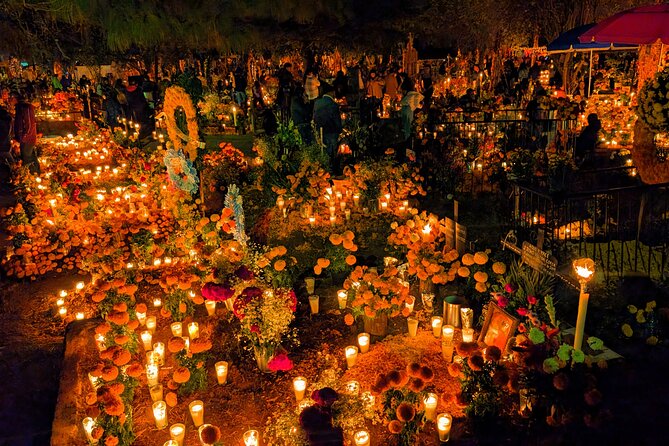The real "Dia de muertos" tour in Mixquic + secret cemetery - San Antonio Tecómitl: a local cemetery visit away from the biggest crowds
