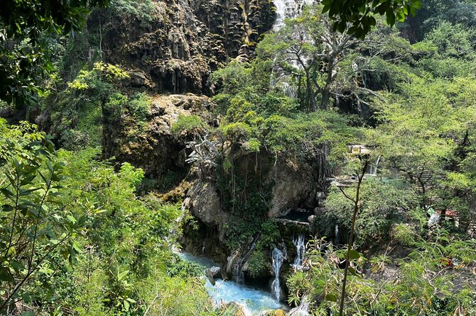 Tolantongo Private Tour + Pastes + One Day at the Hot Springs - Managing crowds and the 4-hour time limit at Tolantongo