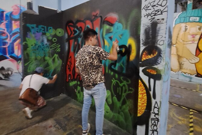 Tour Evolution of Muralism paints your Grafiti - What You’ll Learn on the Walls (and How to Look Smarter)