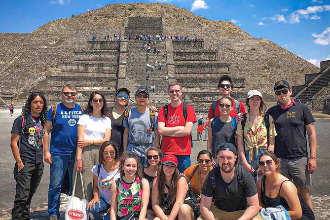 Tour to Teotihuacan includes Cuevas a mystical History - Stop 1: Tlalocan artesanías y experiencias and the obsidian-maguey setup