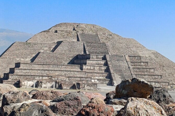 Tour to Teotihuacan with Pickup from Parque Mexico - Palacio de Quetzalpapálotl: murals and the idea of daily life