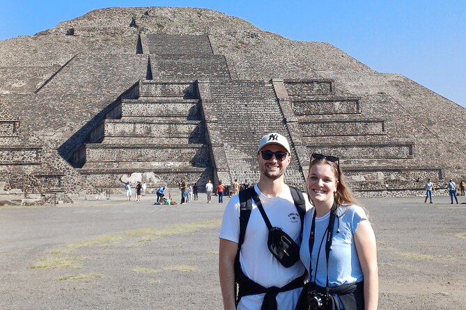 Tour to Teotihuacan with Pickup from Parque Mexico - Pirámide de la Luna: the pyramid with explanation built in