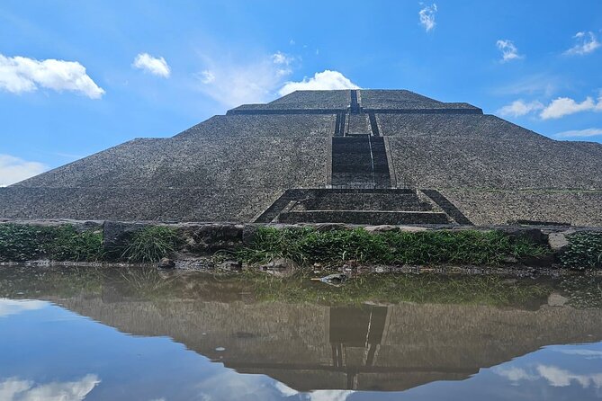 Tour to Teotihuacan with Pickup from Parque Mexico - Pirámide del Sol: the biggest moment, handled smartly