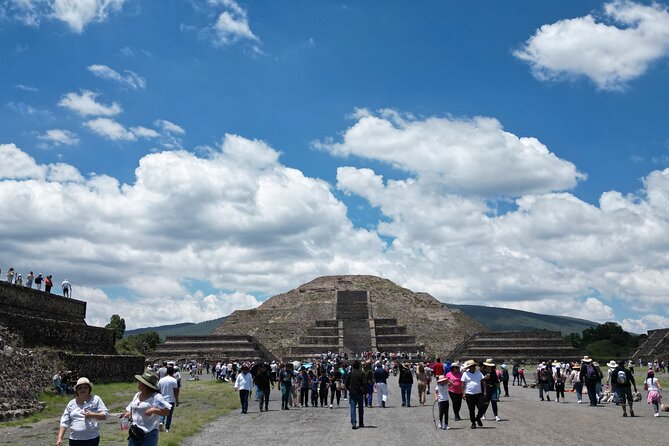 Tour to Teotihuacan with visit to ancient caves and CDMX transportation - Las Cuevas: Narrow-Wall Caves With Big Meaning