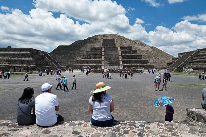 Tour to Teotihuacan with visit to ancient caves and CDMX transportation - Zona Arqueologica Stop: Maguey, Obsidian, and Mezcal-Pulque Tasting