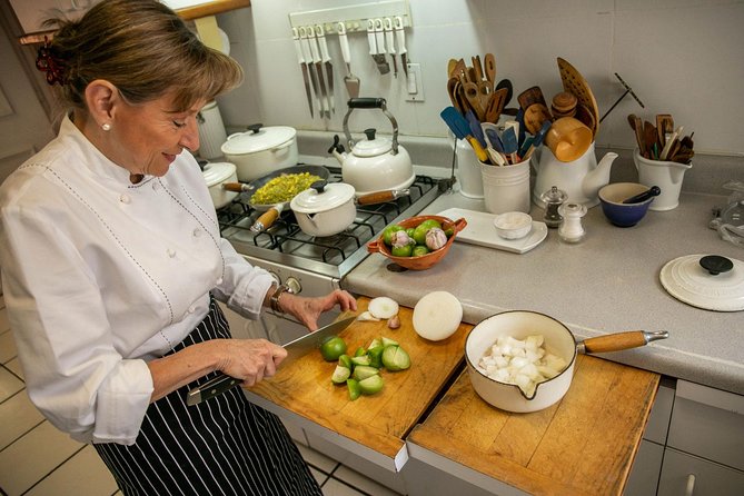 Traditional Cooking Class in Mexico City at Margarita's Home - Main Dishes: From Chile Rellenos to Stuffed Chicken and Beyond