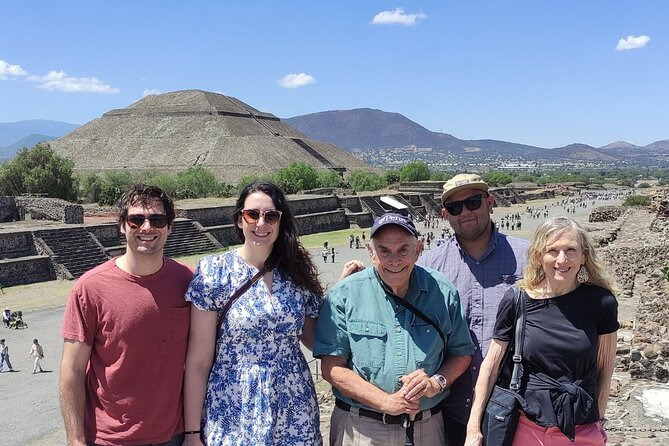Transportation + Hourly Guide : CUSTOM ITINERARY Mexico City - Your bilingual guide-driver: safety, pacing, and helpful suggestions