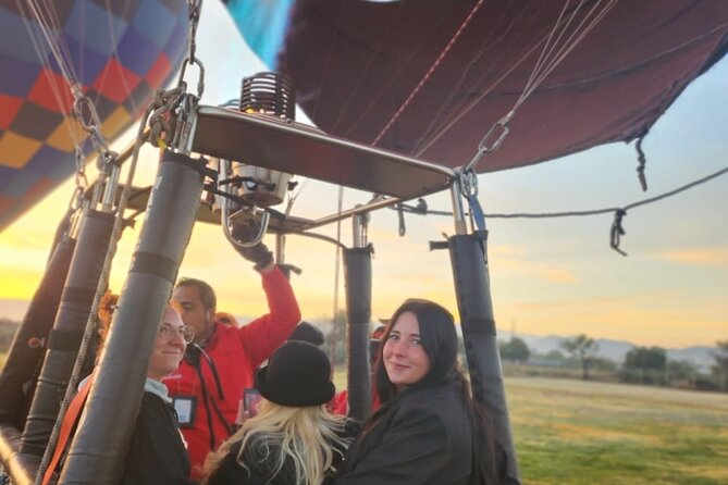 Unforgettable Balloon Flight + Tour of Teotihuacan - Cave breakfast at Gran Teocalli: more than fuel