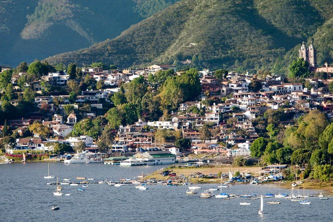 Valle de Bravo: Private & Small group tour from Mexico City - Valle de Bravo Cobblestones: The 4-Hour Town Time That Makes It Feel Like a Real Day