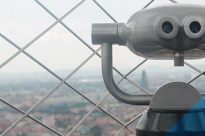 Viewpoint Torre Latino Panoramic view of Mexico City - Floors 44 and 38: terrace views plus The City and the Tower