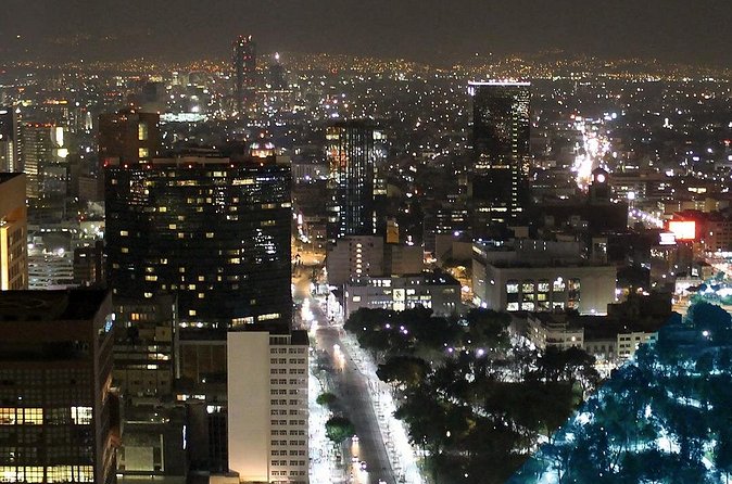 Viewpoint Torre Latino Panoramic view of Mexico City - Comfort and policies that matter on-site