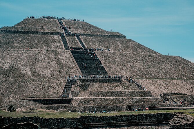 VIP Teotihuacan & Guadalupe Shrine Tour: A Journey Through Time - Basilica de Santa Maria de Guadalupe: A Guided Visit With Meaning, Not Just Photos