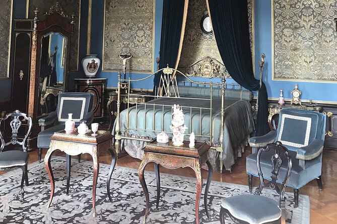 Visit the Imperial Castle in Chapultepec - Alejandro and the Private Guide Advantage: City Stories That Land