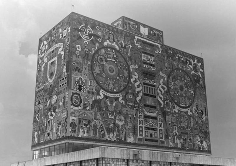 Walk around UNAM campus, a UNESCO World Heritage Site - Weather, toilets, and the 4 km reality