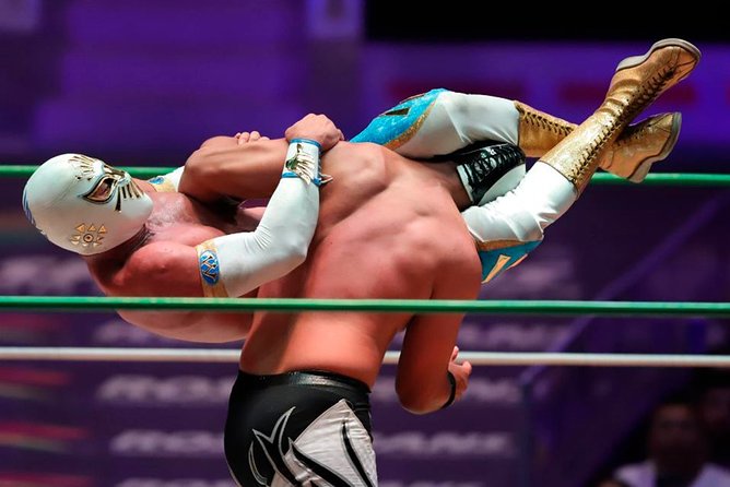 Wrestling show and a Mexican dinner - Arena Mexico Lucha Libre: A Night That Feels Like Local Culture