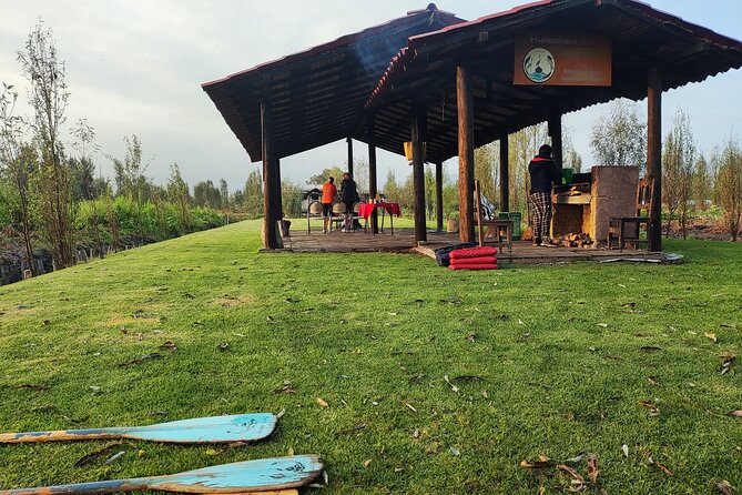 Xochimilco at dawn in Canoe or Kayak and Organic Breakfast - Planting vegetables and learning the ecological reserve without getting lectured