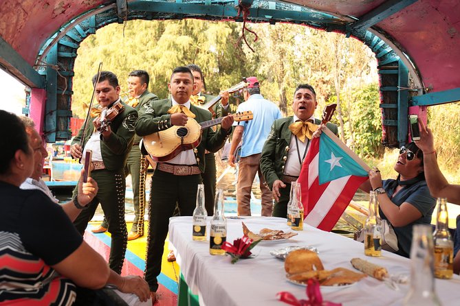 Xochimilco, Coyoacan and Frida Kahlo with Optional Lunch - Xochimilco on a trajinera: the UNESCO float-and-float moment