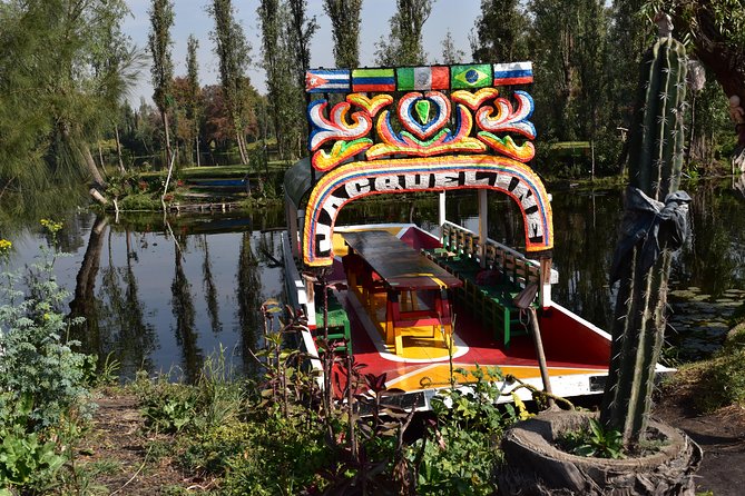 Xochimilco & Coyoacán Private Tour: Canals, Markets & Local Food - Price and value: what $130 covers (and what it doesn’t)