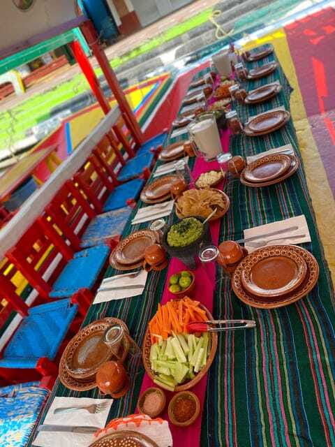 Xochimilco: Eco Tour With Food - My take on the guides and the pace
