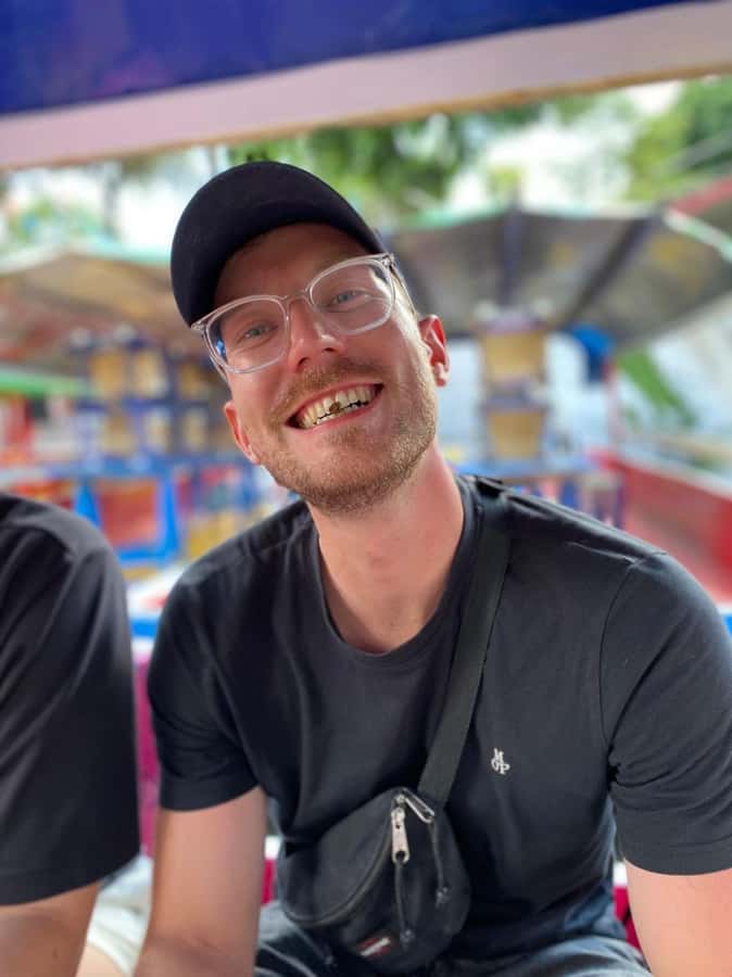 Xochimilco's Wild Side: Mezcal, Insects & Culture - Unlimited artisanal mezcal: young, reposado, and flavored twists