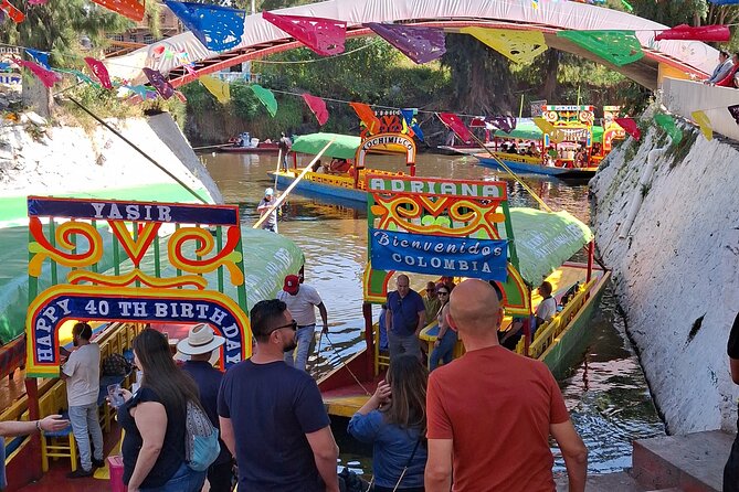 Xochimilco without Traps for Tourists BS"D - Group size and pacing: easy for a short trip day