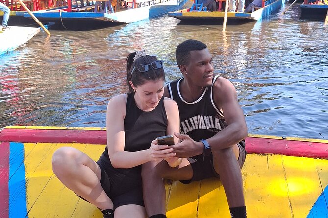 Xochimilco without Traps for Tourists BS"D - Guides and hosts: sometimes you get history, sometimes you get a lot of help